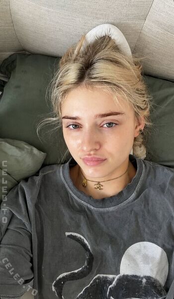 Full leaked Honeypuu private onlyfans photo
