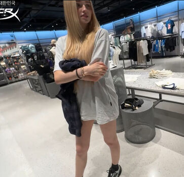 Full leaked Honeypuu page private onlyfans photo