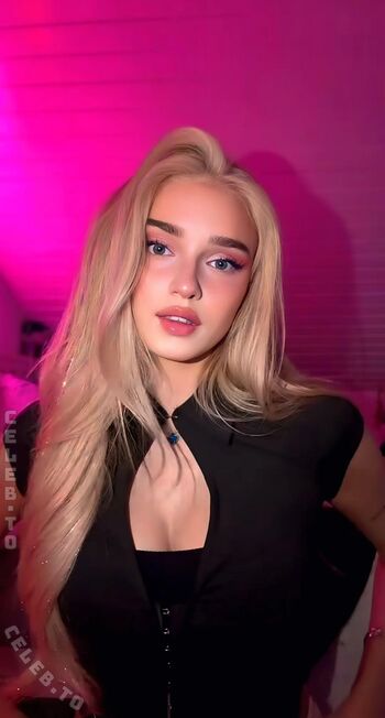 Full leaked Honeypuu page private onlyfans photo