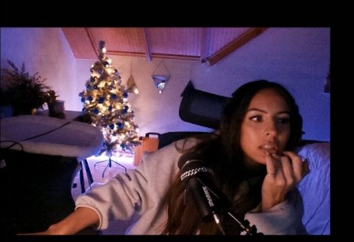 Full leaked Honeyxxo private onlyfans photo