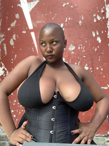 Full leaked Hood priincess page private onlyfans photo