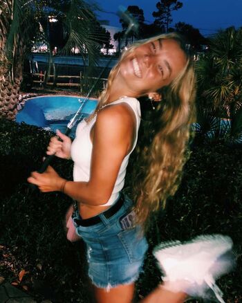 Full leaked Hopie schlenker page private onlyfans photo