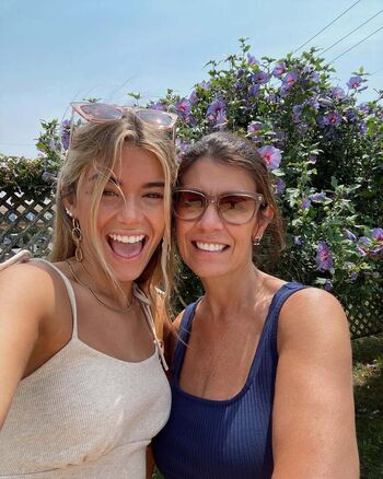 Full leaked Hopie schlenker page private onlyfans photo