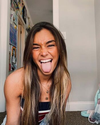 Full leaked Hopie schlenker page private onlyfans photo