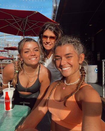 Full leaked Hopie schlenker page private onlyfans photo