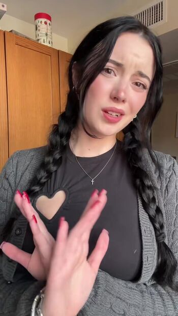 Full leaked Hotblockchain emily cocea cryptobaddie private onlyfans photo