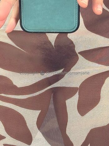 Hotmomjane
