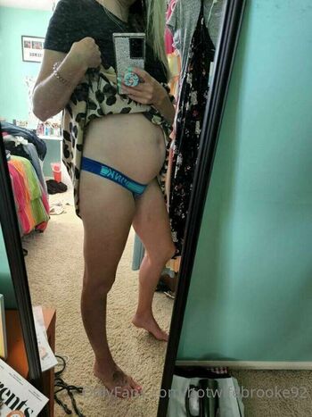 Full leaked Hotwife brooke private onlyfans photo