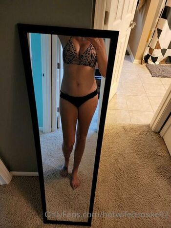 Full leaked Hotwife brooke private onlyfans photo