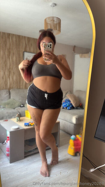 Full leaked Hourglasshoney private onlyfans photo