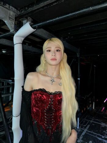 Full leaked Huh yunjin private onlyfans photo