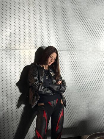 Full leaked Huh yunjin  page private onlyfans photo