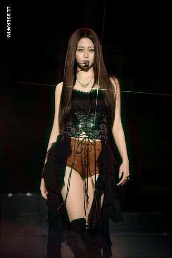 Huh Yunjin 허윤진