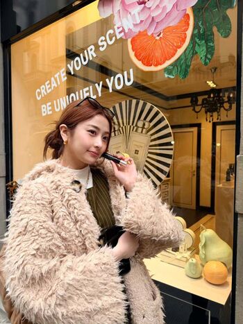 Full leaked Huh yunjin  page private onlyfans photo