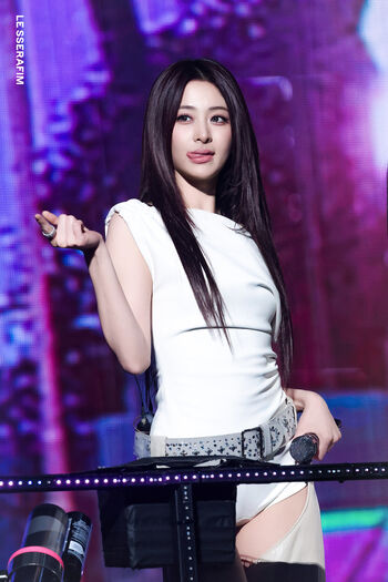 Full leaked Huh yunjin private onlyfans photo