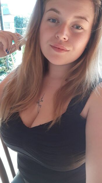 Full leaked Hungarian big tits private onlyfans photo