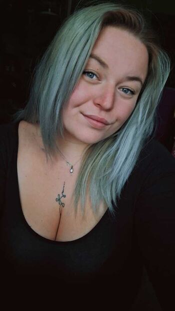 Full leaked Hungarian big tits private onlyfans photo