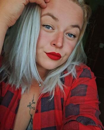 Full leaked Hungarian big tits private onlyfans photo