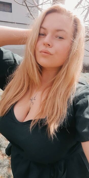 Full leaked Hungarian big tits private onlyfans photo