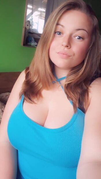 Full leaked Hungarian big tits private onlyfans photo