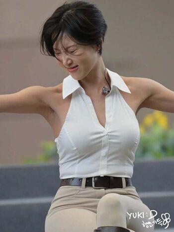 Full leaked Hwasa private onlyfans photo