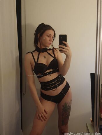Full leaked Hxnnahlee private onlyfans photo