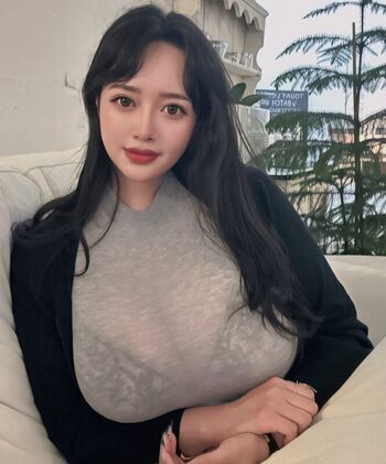 Full leaked Hyo private onlyfans photo