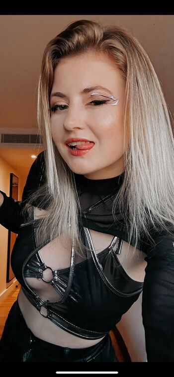 Full leaked Hysta dj private onlyfans photo