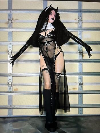 Full leaked Hythrall private onlyfans photo