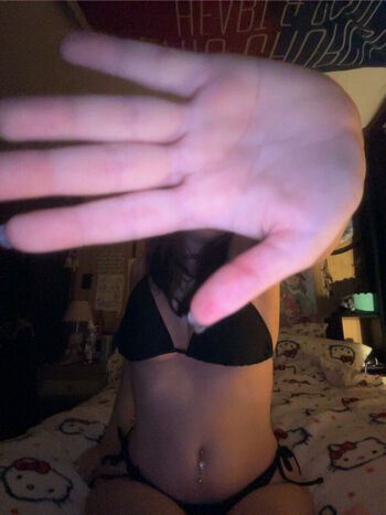 Full leaked Hzllzbound private onlyfans photo