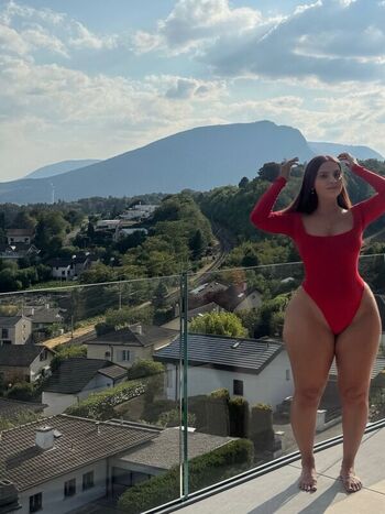 Full leaked Iamochkoi private onlyfans photo