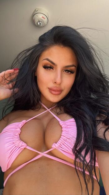 Full leaked Iamoliviasummers private onlyfans photo