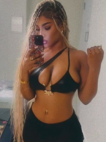 Full leaked Iamskylarmarie page private onlyfans photo