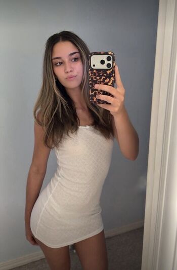 Full leaked Iamtatiana private onlyfans photo