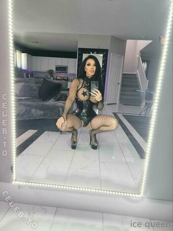 Full leaked Ice queen page private onlyfans photo