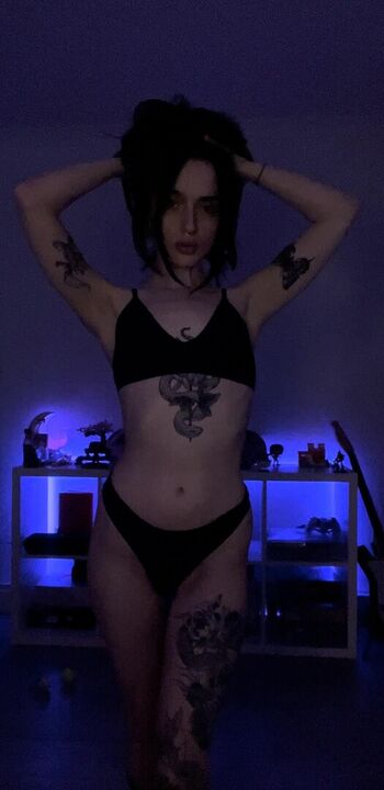 Full leaked Iceinmyblood private onlyfans photo