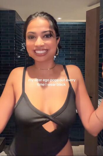 Full leaked Iconicakes page private onlyfans photo