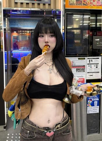 Full leaked Idontwannabeyouanymore private onlyfans photo