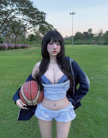 Full leaked Idontwannabeyouanymore private onlyfans photo