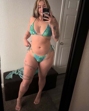 Full leaked Ihoop valerie private onlyfans photo