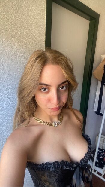 Full leaked Iiitsmery private onlyfans photo