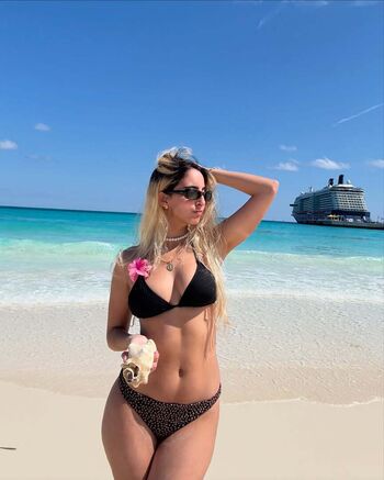 Full leaked Iiitsmery private onlyfans photo