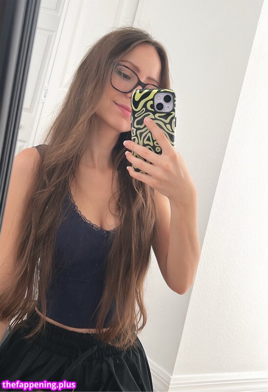 https: / iiiZwerg Foto OnlyFans Nua #113