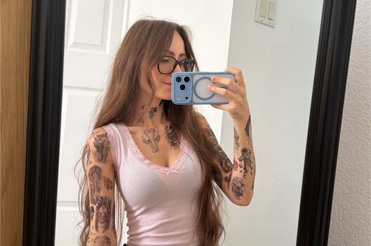 Full leaked Iiizwerg private onlyfans photo