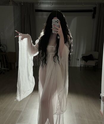 Full leaked Iimgraves private onlyfans photo