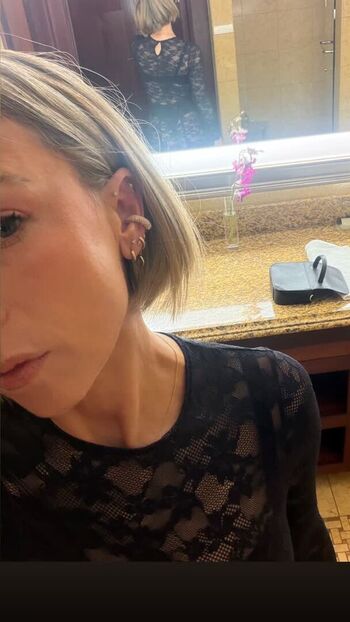 Full leaked Iliza shlesinger private onlyfans photo