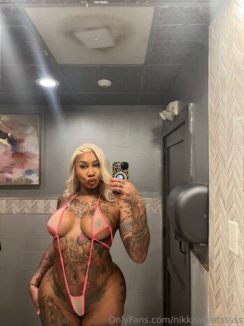 Full leaked Ilovenikkisweets private onlyfans photo