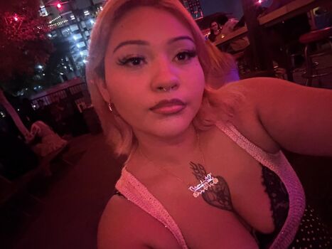 Full leaked Iluvfatitties private onlyfans photo