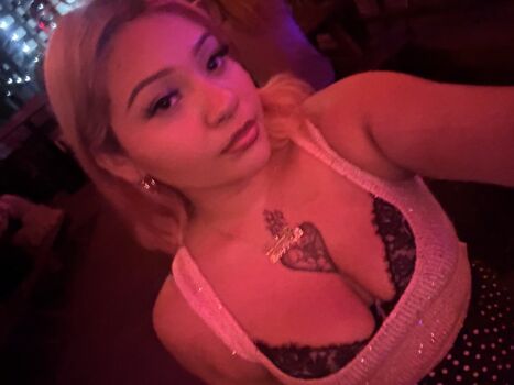 Full leaked Iluvfatitties private onlyfans photo