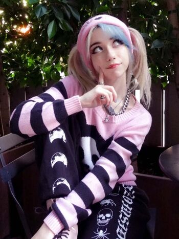 Full leaked Iluvmeww page private onlyfans photo